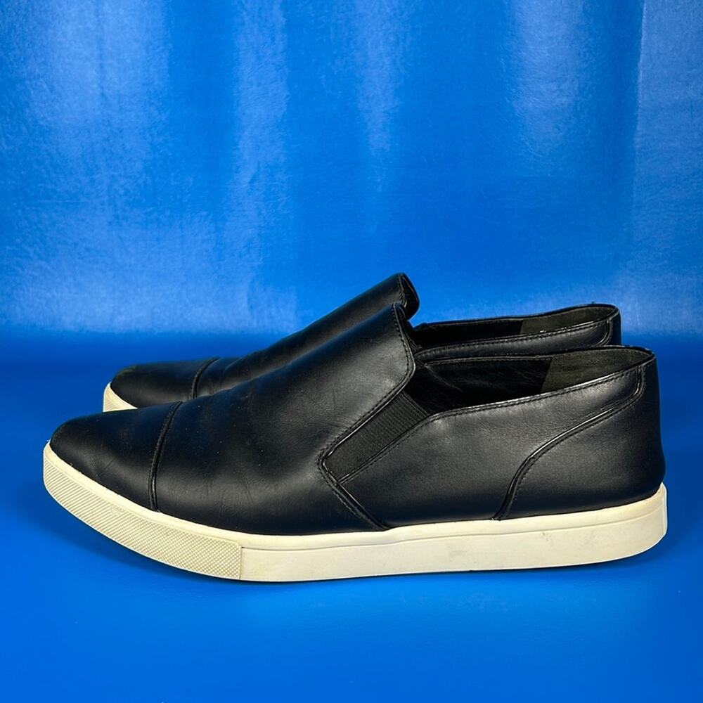 Vince Women's Paeyre Pointy Toe Slip-ons - Black Leather - 7.5